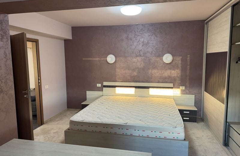 Rent of a comfortable furnished 3-room apartment, 91 m², Constanța, Romania